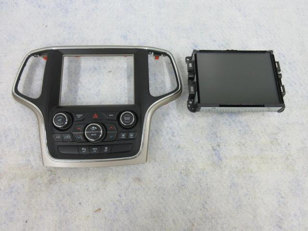 GRAND CHEROKE DUAL ZONE 2014-2015-2016-2017 OEM VP3 CA SCREEN 8.4 RADIO UCONNECT
