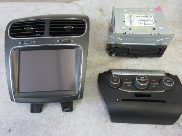 DODGE JOURNEY SXT 2012-2018 RADIO RECEIVER OEM SCREEN 8.4 ¨ UCONNECT NAVIGATION