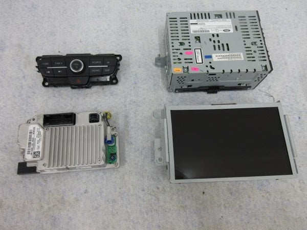 FORD ESCAPE 2016-2017-2018-2019 OEM SYNC 3 RADIO 1 CD SCREEN 8 " NAVIGATION APIM