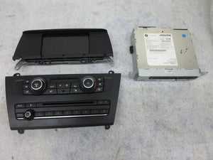 BMW X3 2012 OEM RADIO 9262328 RECEIVER 6.5 ¨ SCREEN BM923132105F CLIMATE CONTROL