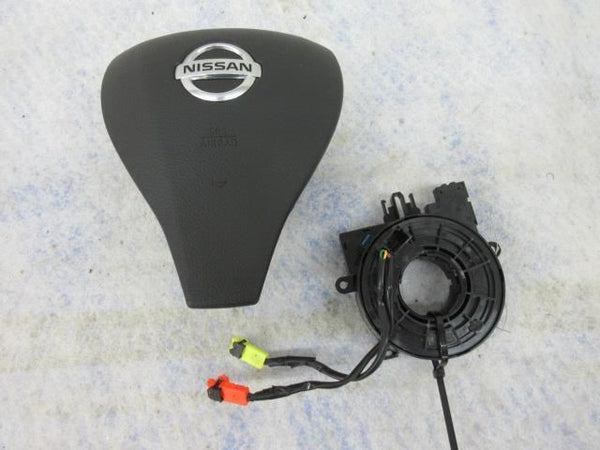 NISSAN QASHQAI ROGUE S SV 2014-2015-2016 OEM DRIVER LEFT STEERING WHEEL AIRBAG