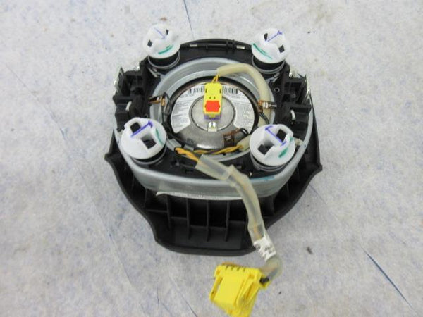 VOLKSWAGEN TOAREG OEM DRIVER LEFT STEERING WHEEL AIRBAG 5K0 880 201 P 81U