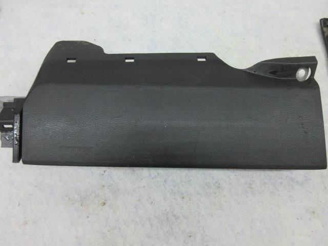 TOYOTA TACOMA 2016-2018-2019-2020-2021-2022-2023 Airbag PASSENGER RH RIGHT KNEE