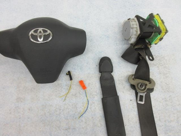 TOYOTA YARIS HATCHBACK SEDAN O 6 - I  I  DRIVER AIRBAG LEFT STEERING WHEEL BELT