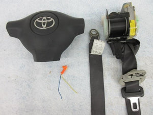 TOYOTA YARIS ECO VITZ  O 3 - O  5 BLACK LEFT DRIVER AIRBAG STEERING WHEEL BELT