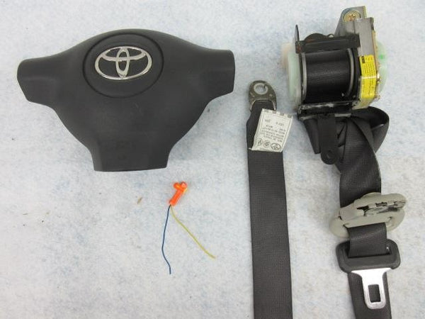 TOYOTA YARIS ECO VITZ  O 3 - O  5 BLACK LEFT DRIVER AIRBAG STEERING WHEEL BELT