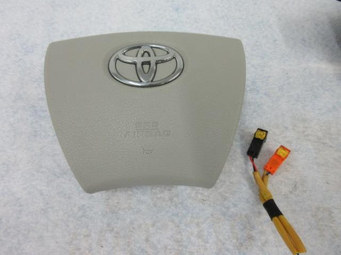 TOYOTA SIENNA  I  2 -  I 4  OEM LEFT Airbag STEERING WHEEL DRIVER LIGHT GRAY LH