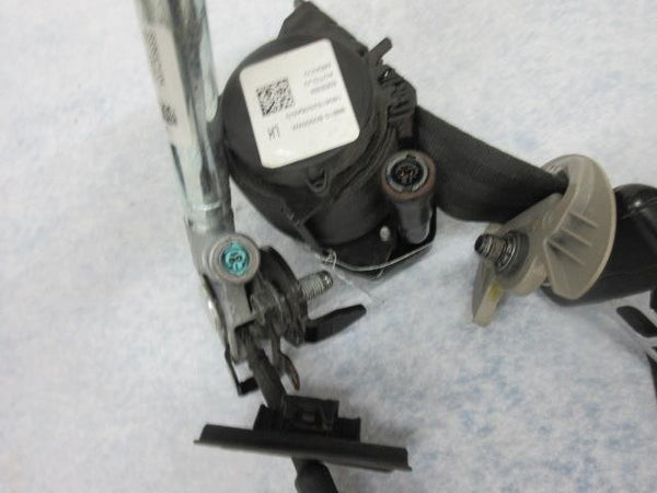 KIA FORTE SEDAN / HATCHBACK EX LX 2017-2018 OEM LEFT DRIVER BELT steering Airbag