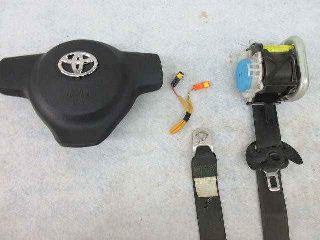 Toyota Yaris I 2 -2013-2014-2015-2016-2017-2018 LEFT Airbag steering wheel BELT