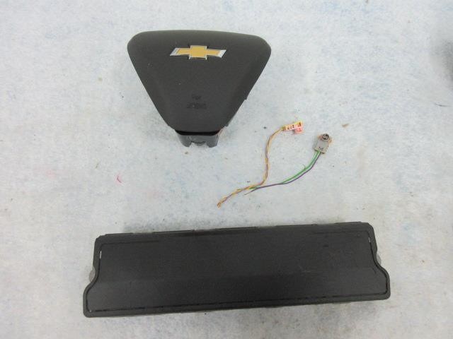 CHEVROLET PREMIER LT TURBO CRUZE 2018-2019-2020-2021 Airbag steering LEFT KNEE L