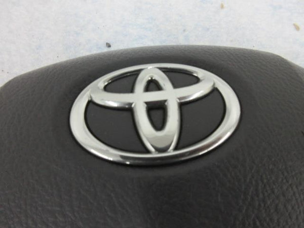 TOYOTA YARIS SEDAN HATCHBACK O 6 - I  I LH DRIVER L AIRBAG STEERING WHEEL LEFT