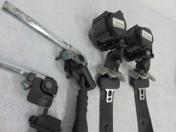 HYUNDAI SONATA  LIMITED 2015-2016-2017 STEERING WHEEL knee airbag LEFT 2X BELTS