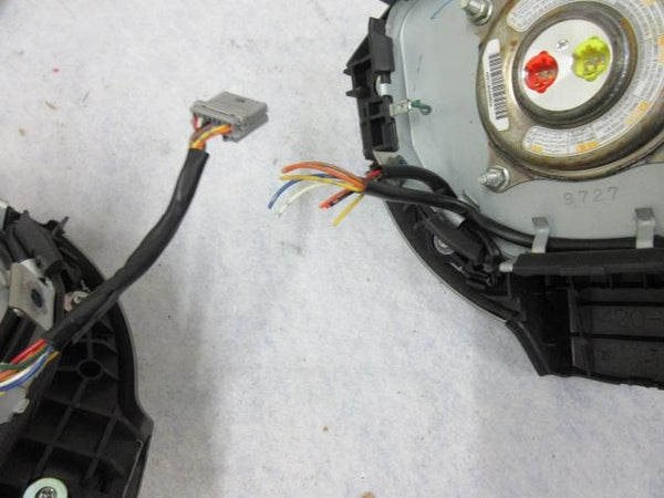 NISSAN ROGUE SV S 2008-2013 BLUETOOTH & CRUISE LH Airbag steering wheel WIRE CUT