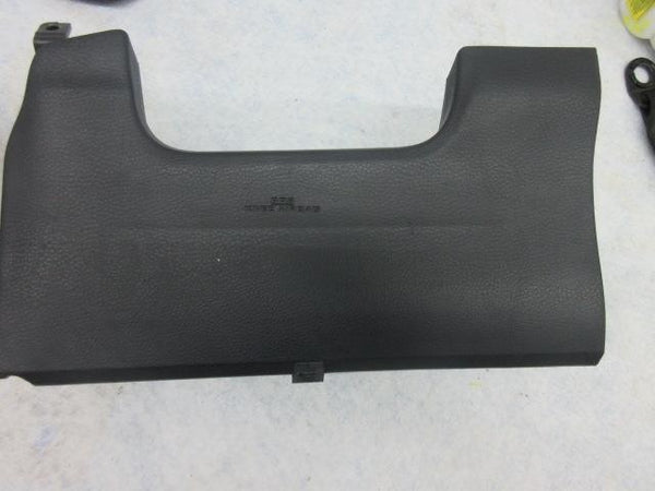 TOYOTA COROLLA 2014-2018 OEM BELT BLACK Airbag STEERING WHEEL LH SEAT  LEFT knee