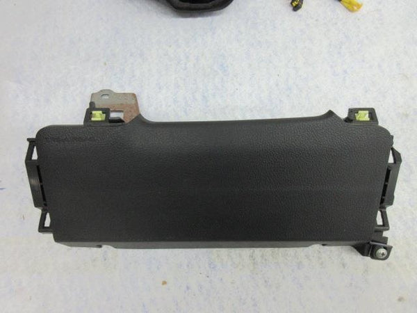 SUBARU XV CROSSTREK 2013-2014-2015 OEM Airbag LEFT steering wheel knee BELT LH