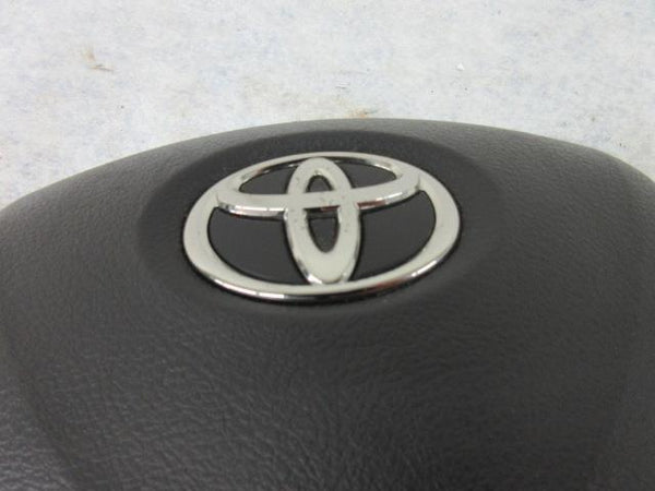 TOYOTA COROLLA S BLACK W /RADIO O 9 - I  O MATRIX AIRBAG STEERING WHEEL LEFT LH