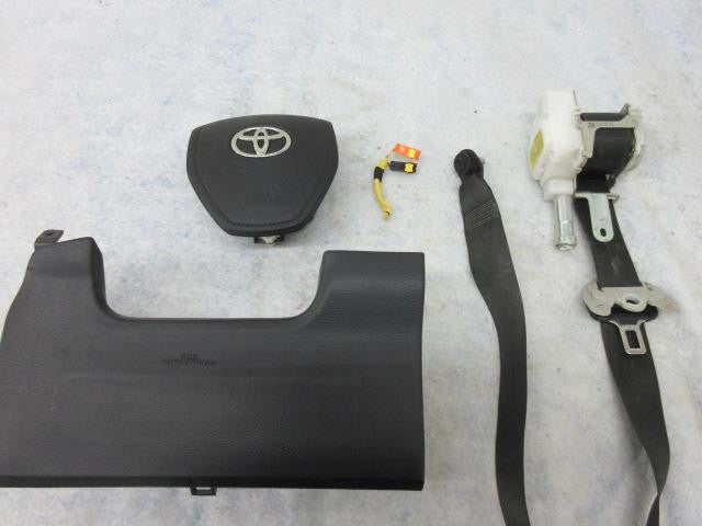 TOYOTA COROLLA 2014-2018 LH OEM BELT BLACK Airbag STEERING WHEEL SEAT  LEFT knee