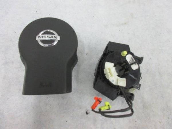 NISSAN PATHFINDER FRONTIER 2013-2023 LEFT LH BLACK steering WHEEL Driver AIRBAG