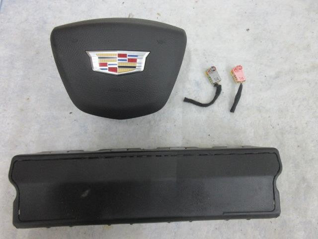 CADILLAC XT5 2016-2024 OEM LEFT AIRBAG DRIVER KNEE LH STEERING WHEEL SEAT BELT