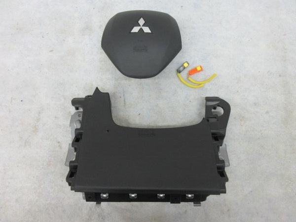 Mitsubishi ECLIPSE CROSS 2017-2022-2023-2024 Airbag LEFT steering wheel knee OEM