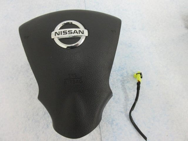 NISSAN VERSA NOTE 2016-2017-2018-2019 LEFT DRIVER airbag 1 PLUG Steering wheel