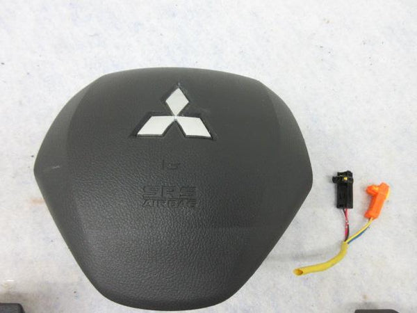 MITSUBISHI BIG OUTLANDER 2014-17-2018--2019-2020 KNEE LEFT Airbag steering wheel