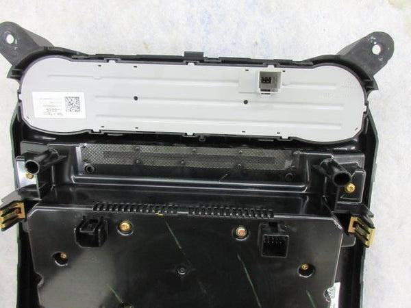 GMC SIERRA 2014-2015 OEM RADIO CD READER NAVIGATION 8 ¨ SCREEN 23485743