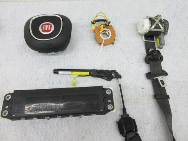 FIAT 500L 500 L TREKKING 2014-2015-2016-2017 BLACK LH AIRBAG LEFT SEAT BELT KNEE