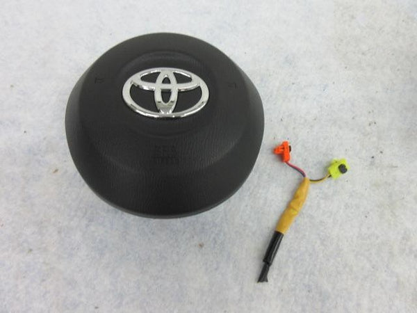 Toyota Yaris R 2013-2018 REAR IN PLASTIC LEFT OEM Airbag ROUND steering wheel LH