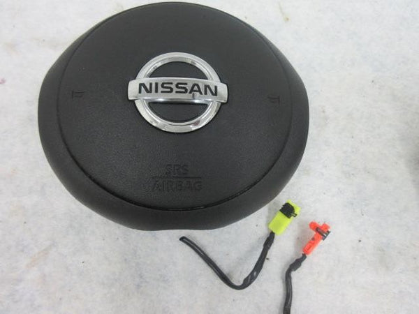 NISSAN NV 200 NV200 ROUND 2014-2024 OEM LEFT AIRBAG 2 PLUG steering wheel Driver