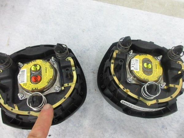 NISSAN NV 200 NV200 ROUND 2014-2024 OEM LEFT AIRBAG 2 PLUG steering wheel Driver
