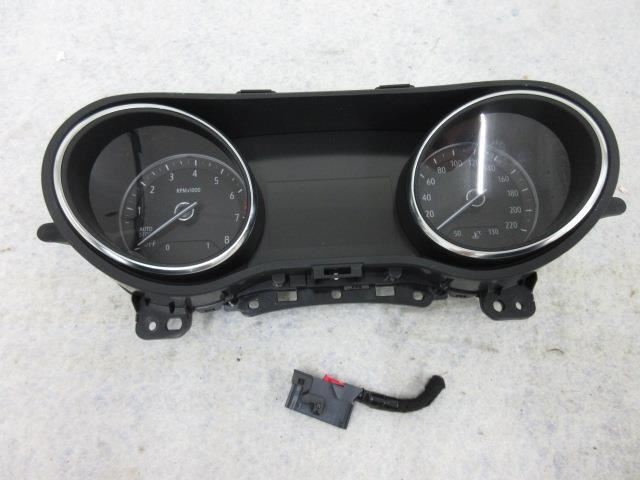 BUICK ENCORE GX ONLY 186 KM 2020-2021-2022 OEM SCREEN 4 ¨ GAUGE CLUSTER 60005853