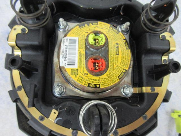 NISSAN VERSA NOTE SL 2012-2013-2014 OEM AIRBAG 2 PLUGS LEFT Steering wheel LH