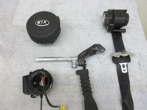 KIA SORENTO EX LX 2016-2017-2018 OEM driver steering wheel airbag SEAT BELT LEFT