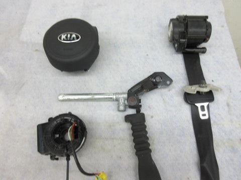 KIA SORENTO EX LX 2016-2017-2018 OEM driver steering wheel airbag SEAT BELT LEFT