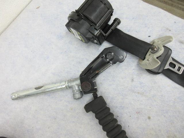 KIA SORENTO EX LX 2016-2017-2018 OEM driver steering wheel airbag SEAT BELT LEFT
