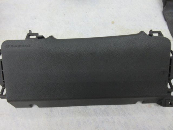 SUBARU XV CROSSTREK 2016-2017 LH OEM Airbag LEFT steering wheel knee SEAT BELT