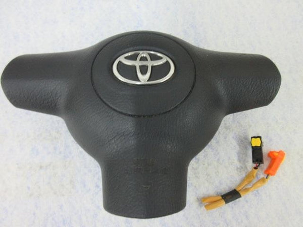 TOYOTA RAV-4 O 4 - O 5  OEM  ALREADY RECALLED  Airbag LEFT steering wheel DRIVER