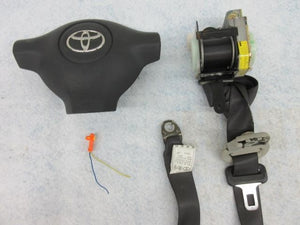 TOYOTA YARIS ECO VITZ  O 3 - O  5 BLACK DRIVER AIRBAG STEERING WHEEL LEFT BELT