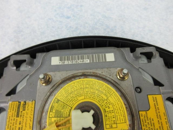 TOYOTA 4 RUNNER RUNNERS 4RUNNER 2001-2002 OEM  Airbag LEFT DRIVER steering wheel