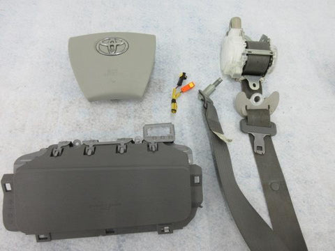 TOYOTA SIENNA  I  2 -  I 4  OEM LEFT Airbag STEERING WHEEL DRIVER KNEE BOOSTER