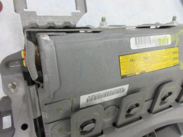 TOYOTA SIENNA  I  2 -  I 4  OEM LEFT Airbag STEERING WHEEL DRIVER KNEE BOOSTER