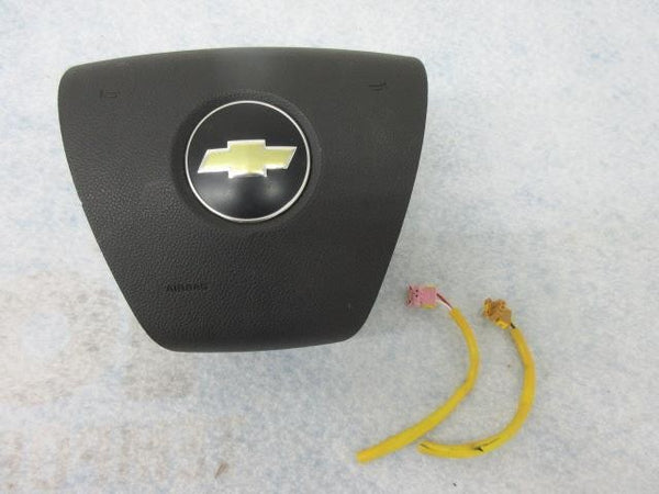 CHEVROLET EXPRESS 1500 2008-2024 LEFT AIRBAG WITH PLUG DRIVER STEERING WHEEL OEM
