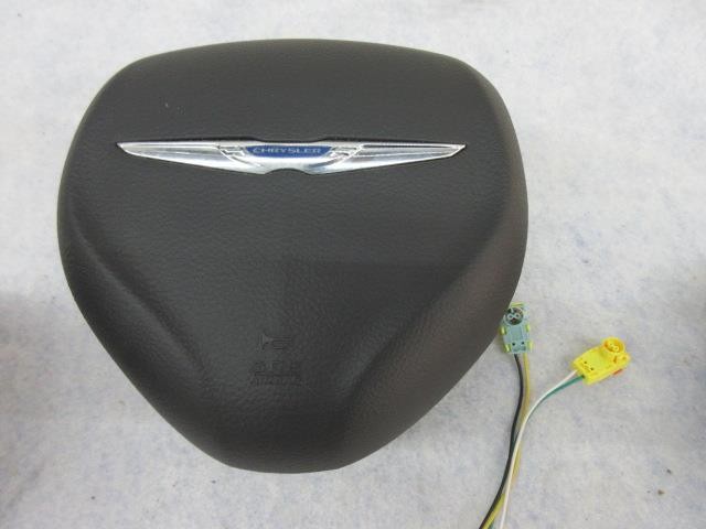 CHRYSLER PACIFICA 2017-2019-2020-2021-2022-2023-2024 LEFT Airbag STEERING WHEEL
