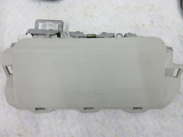 TOYOTA VENZA 2013-2014-2015-2016 OEM Airbag DRIVER STEERING WHEEL knee GRAY BELT