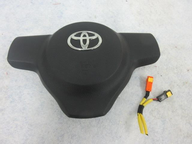 Toyota Yaris I 2 -2013-2015-2014-2016-2017-2018 LEFT Airbag steering wheel DRIVE