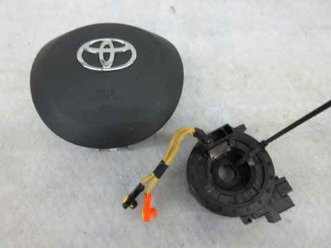 Toyota Yaris 2013-2014-2015-2016-2017-2018 LEFT OEM Airbag ROUND steering wheel