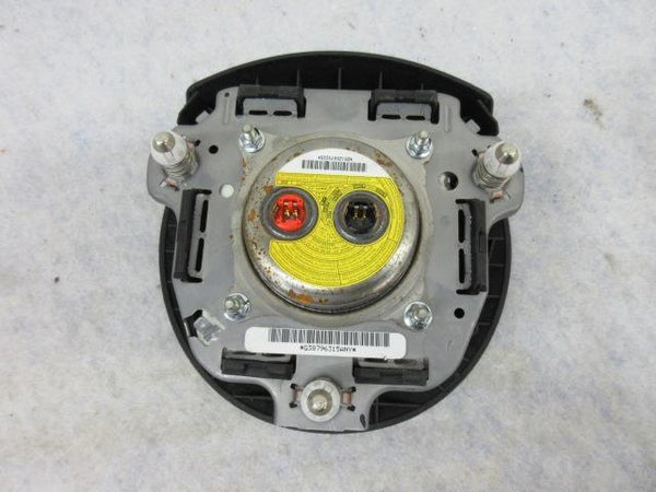 Toyota Yaris 2013-2014-2015-2016-2017-2018 LEFT OEM Airbag ROUND steering wheel