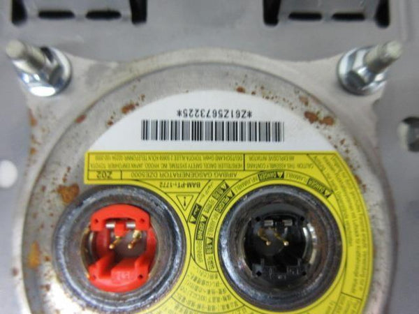 Toyota Yaris 2013-2014-2015-2016-2017-2018 LEFT OEM Airbag ROUND steering wheel