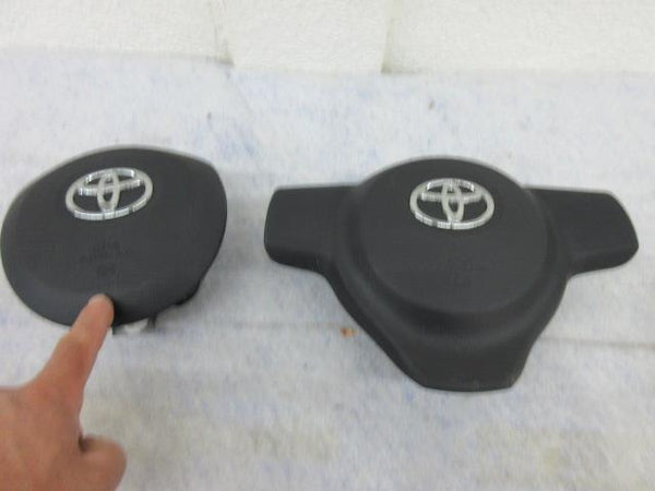 Toyota Yaris 2013-2014-2015-2016-2017-2018 LEFT OEM Airbag ROUND steering wheel